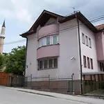 Apart-hotel Kaizen's - Free Parking 4*