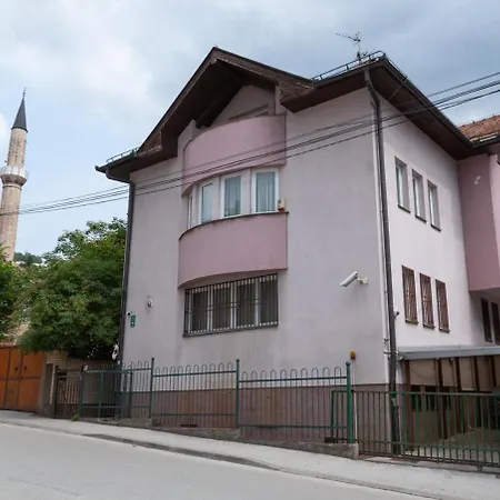 Apartmanhotel Kaizen's - Free Parking 3*