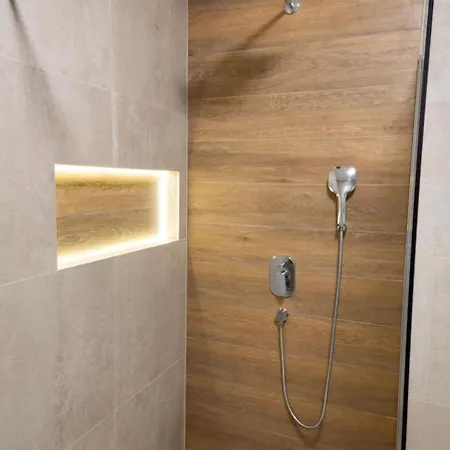 Kaizen's - Free Parking Apartmanhotel 3*