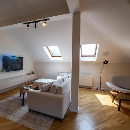 Kaizen's - Free Parking Aparthotel